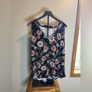 Maurices Floral Sleeveless Top - Black and Brown
